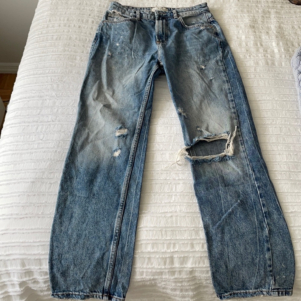 Free people High Waisted boyfriend distressed Jeans size 26